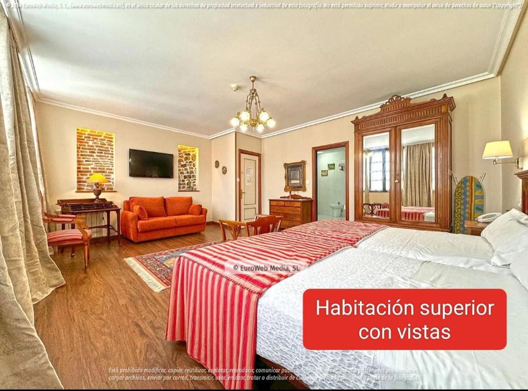 Hotel Palacio Carlos I Villaviciosa  Esterno foto